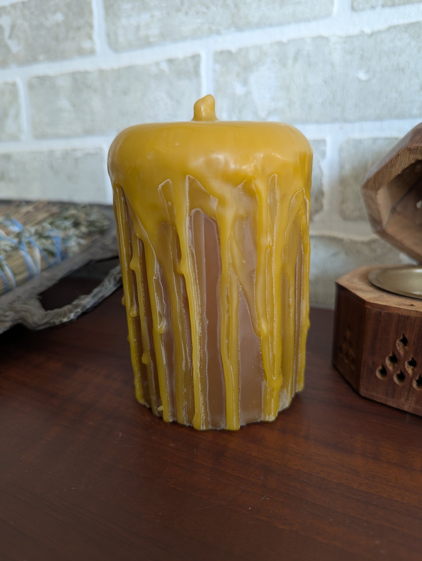 100% natural beeswax candles