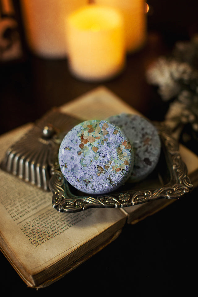 Bombe de bain botanique effervescente: Caresse hivernale