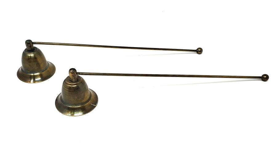 Metal candle snuffer