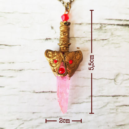 Pendentif: Épée de cristaux