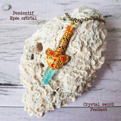 Pendentif: Épée de cristaux