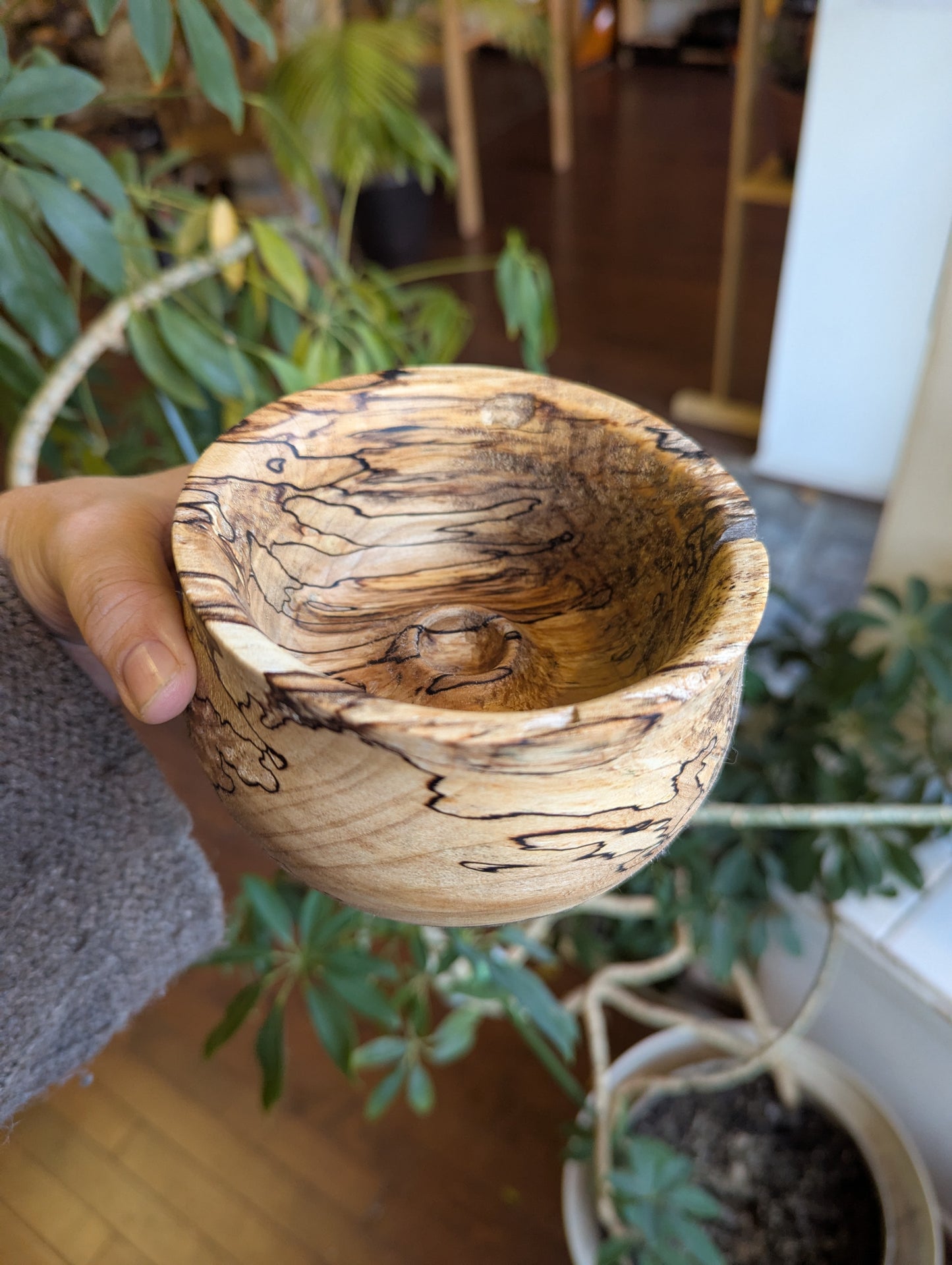 Bol d'offrandes en bois