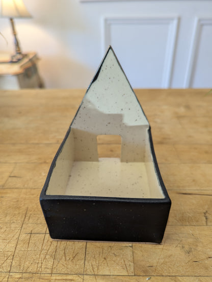 Sandstone decoration - Little house