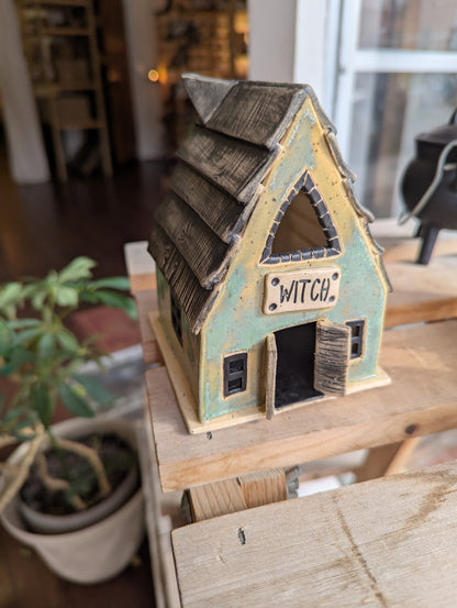 Maisonnette - Witch- décorative en grès