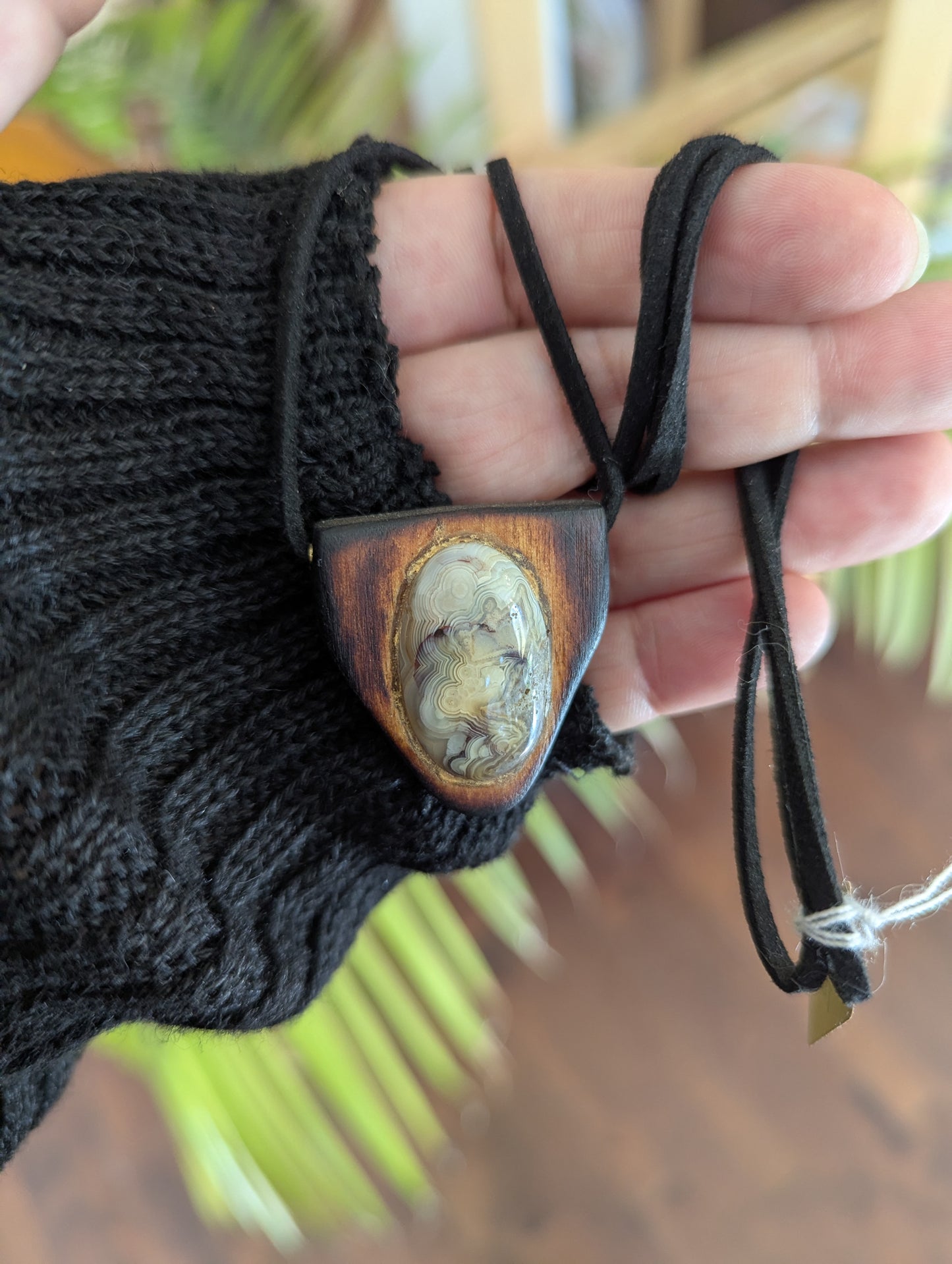 Collier: Bois et Pierre