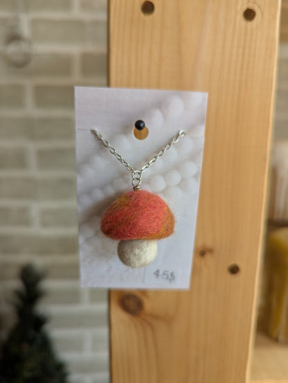 Collier long champignon / Unique