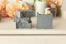 Load image into Gallery viewer, Le Petit Volcanique: Handmade soap (For the feet)
